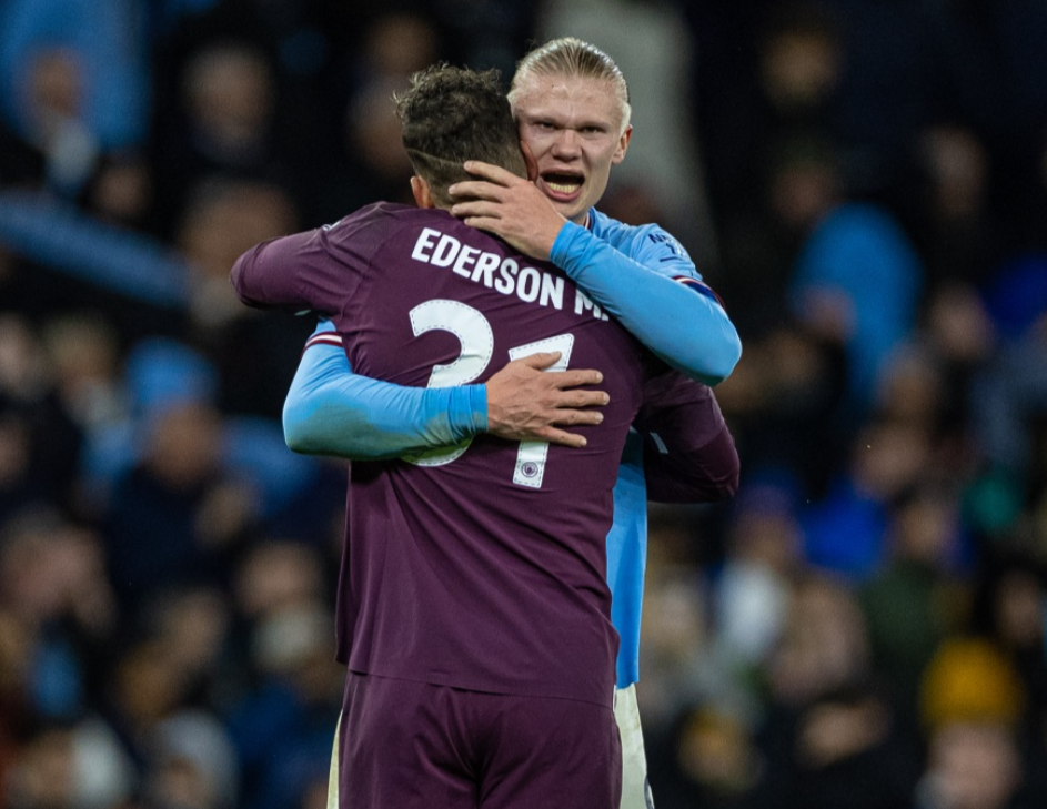 每体：若接受手术奥尔莫要缺阵4个月，因此巴萨选择保守治疗（每体：手术恐缺席4个月，巴萨为奥尔莫选择保守治疗）