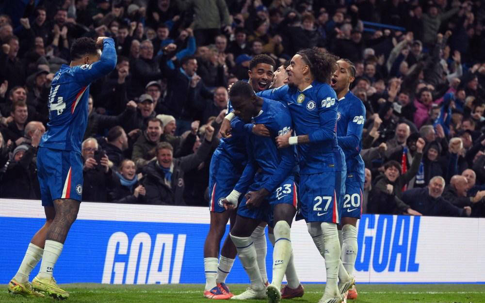 混音主帅：杨瀚森沟通能力提升很大，英语理解能力也进步很多（混音主帅：杨瀚森沟通显著提升，英语理解能力也有长足进步）