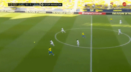 杨瀚森一战登顶热搜，7词条百万搜索，韩乔生：天赋一览无余