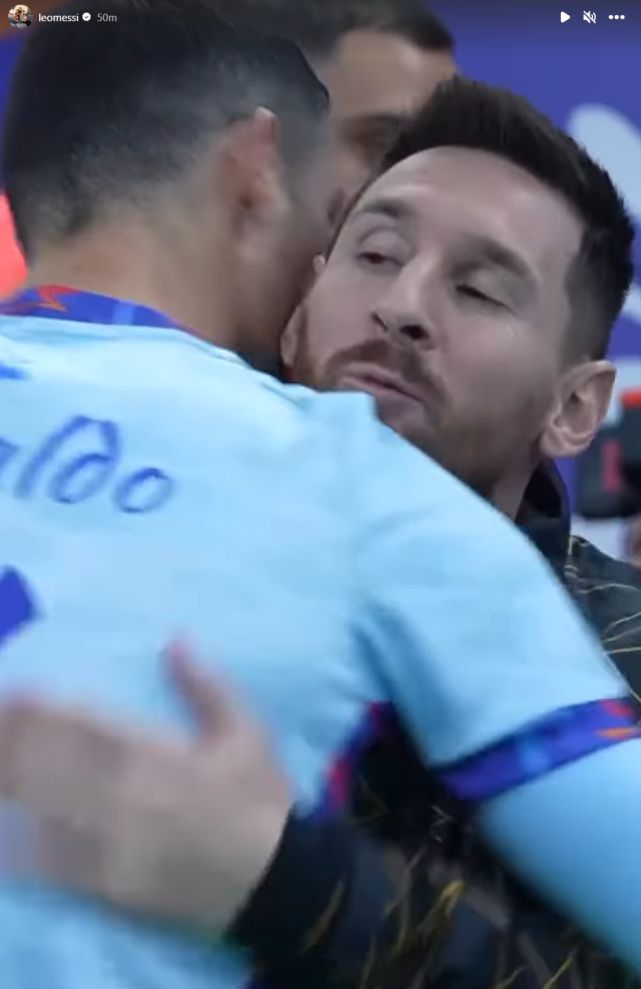 詹姆斯关键助攻锁定胜利（詹姆斯送出制胜助攻奠定胜局）