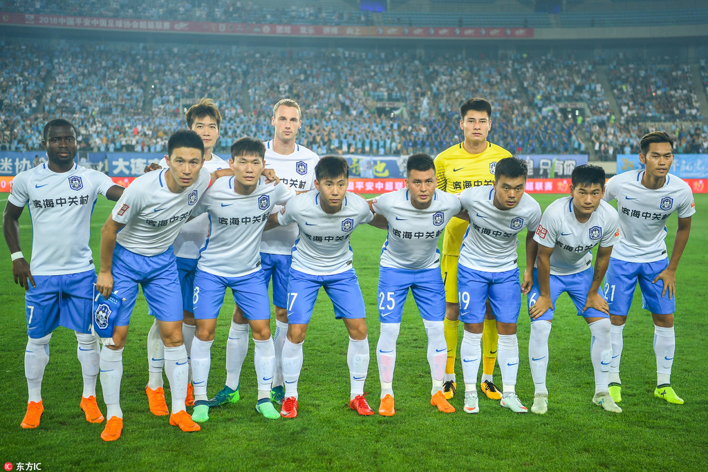 阿诺德西甲适应困难，肌肉损伤频繁，体能与技术对抗不适应，皇马医疗团队“伤仲永”魔咒再现。（阿诺德西甲适应受阻：肌肉伤频发、对抗节奏难匹配，皇马医疗“伤仲永”魔咒再现）