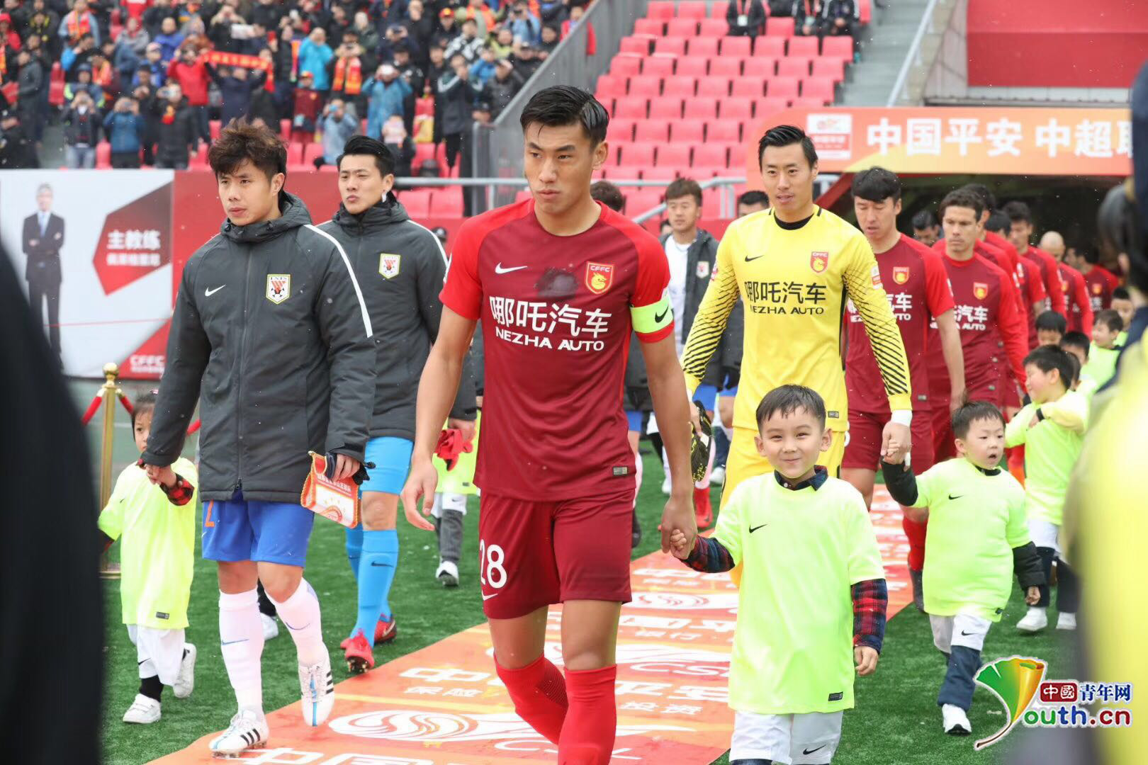 小法：我师从众帅博采众长；对亨利有极高的敬意甚至有点怕他（小法：从诸帅汲取所长，对亨利崇敬至深，甚至略感畏惧）