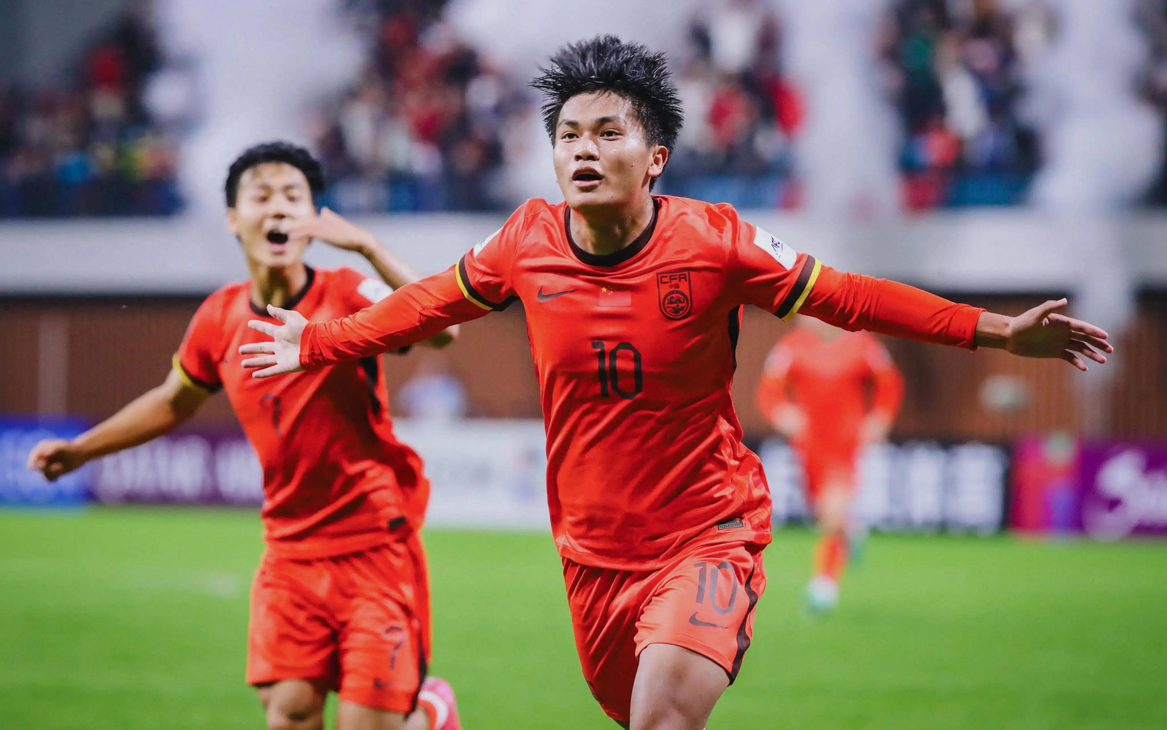 费内巴切官方：塔利斯卡右腿腘绳肌受伤，将缺席三到四周（费内巴切通报：塔利斯卡右腿腘绳肌受伤，预计缺席3至4周）