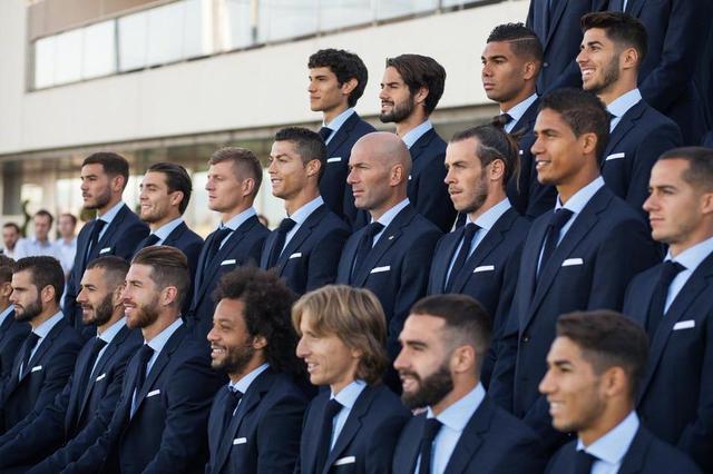 克雷莫内塞vs莱切：瓦尔迪、奥代罗首发，班达、法尔科内出战（克雷莫内塞对阵莱切：瓦尔迪、奥代罗先发，班达、法尔科内登场）