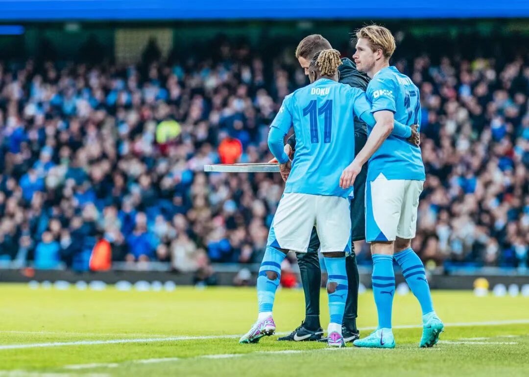 17岁290天，卡尔成为欧冠历史连续3场进球最年轻的球员（年仅17岁290天，卡尔加冕欧冠史上连续三场进球最年轻球员）