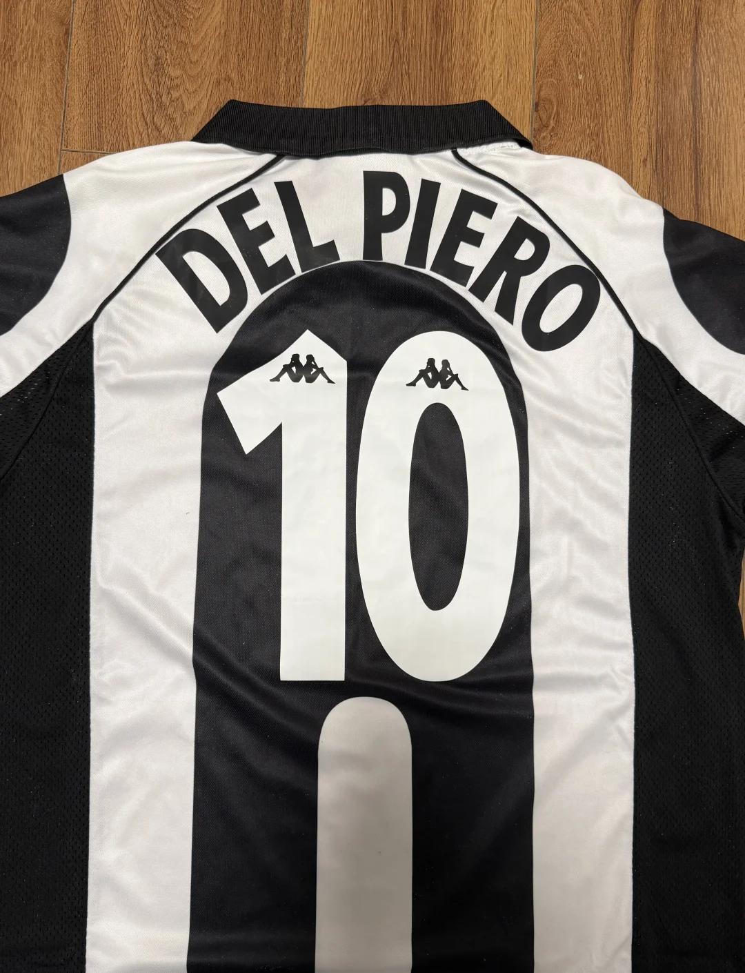 欧冠球员表现评析：C罗连续进球,