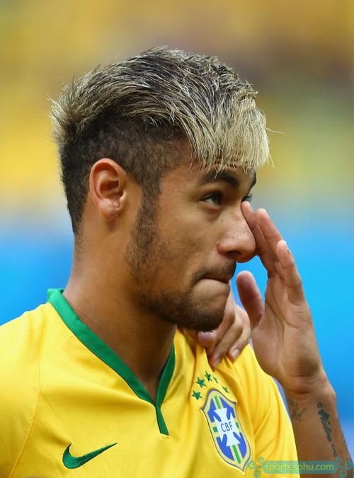 安东尼奥：有些不满不能细说；我们一直长期考察王博豪（安东尼奥：部分不满不便细说，我们一直在长期关注王博豪）