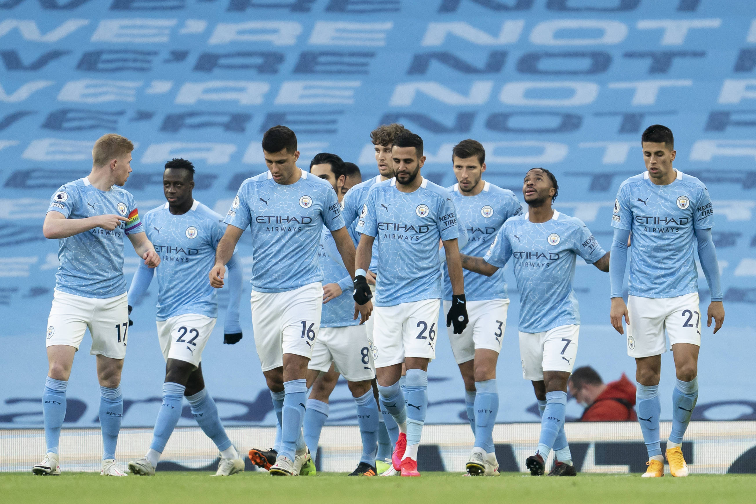 梅西附体！安东尼欧联超车后1V3吊射 10场6球2助打脸曼联+巴西男足（安东尼欧联神作：超车后1V3挑射，近10战6球2助，打脸曼联与巴西男足）