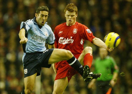 福布斯穿7号替补登场，是马丁内斯执教后第14位完成首秀球员（福布斯身穿7号替补出场，成为马丁内斯执教后第14位完成首秀的球员）