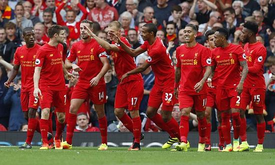 球队攻守转换加速，对手难以适应（攻防转换提速，令对手难以招架）