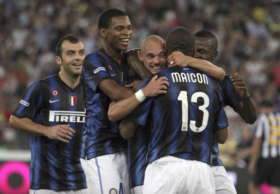 东契奇末节爆发 独行侠完成翻盘（东契奇末节发威 独行侠逆转取胜）