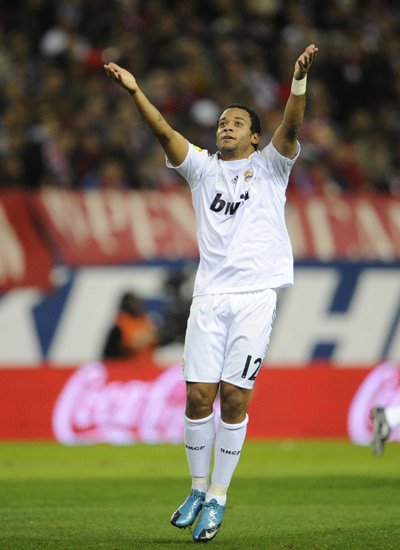 阿森纳＂绝对防御＂堪称无解 有望主场3连杀曼城（阿森纳防线如铁难撼 主场剑指对曼城三连胜）