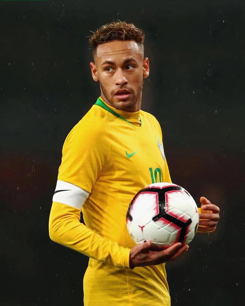 苏莱：在加斯佩里尼手下踢球很舒服；我还是想代表阿根廷出战（苏莱：在加斯佩里尼体系下踢得很自在，仍盼代表阿根廷出战）