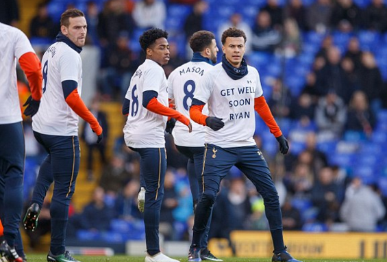 不退役！大威46岁高龄出战巡回赛（46岁大威继续征战巡回赛）