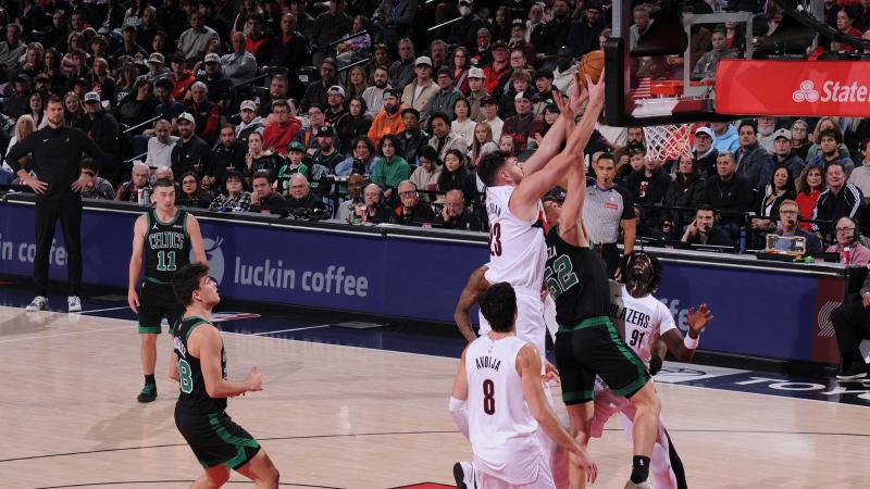 中国足协代表团访问法兰克福俱乐部，双方开展深度交流（中国足协代表团拜访法兰克福俱乐部，双方开展深入沟通）