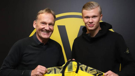 记者：若报价3000-4000万欧，马赛会考虑出售队长巴列尔迪（记者：马赛或在收到3000万至4000万欧报价时考虑出售队长巴列尔迪）