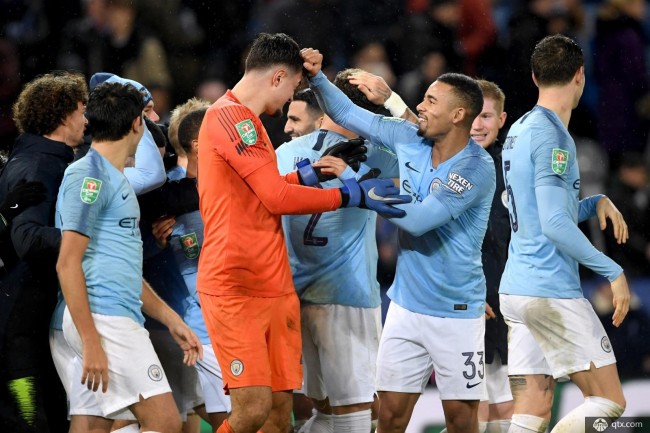 NBA半场：巴恩斯14分，马刺77-57领先鹈鹕（NBA半场战报：巴恩斯砍下14分，马刺77-57暂领先鹈鹕）