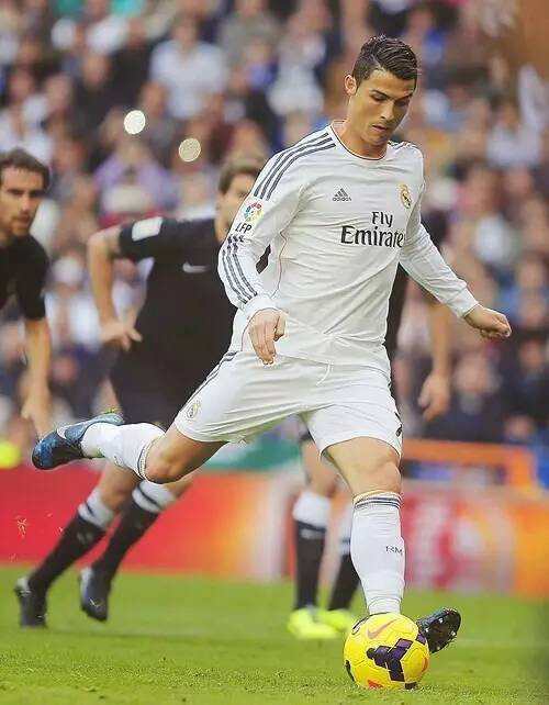 热身赛：U18国青2-1吉尔吉斯斯坦U18，魏祥鑫、贾伟伟建功（U18国青热身赛2-1力克吉尔吉斯斯坦U18，魏祥鑫与贾伟伟破门）