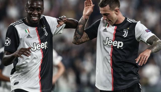 快攻战术被他们玩明白了（他们已把快攻战术吃透了）